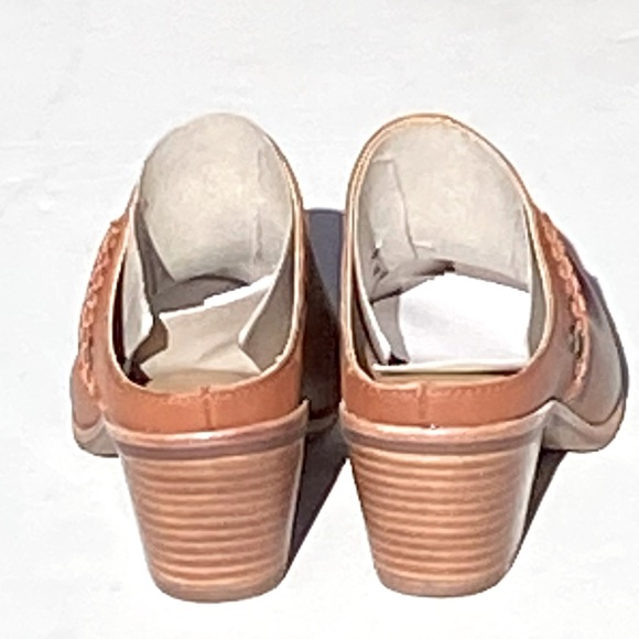 NIB UGGS Women’s Lovisa Block Heel Brown Leather Mule size 7.5 - Picture 6 of 9